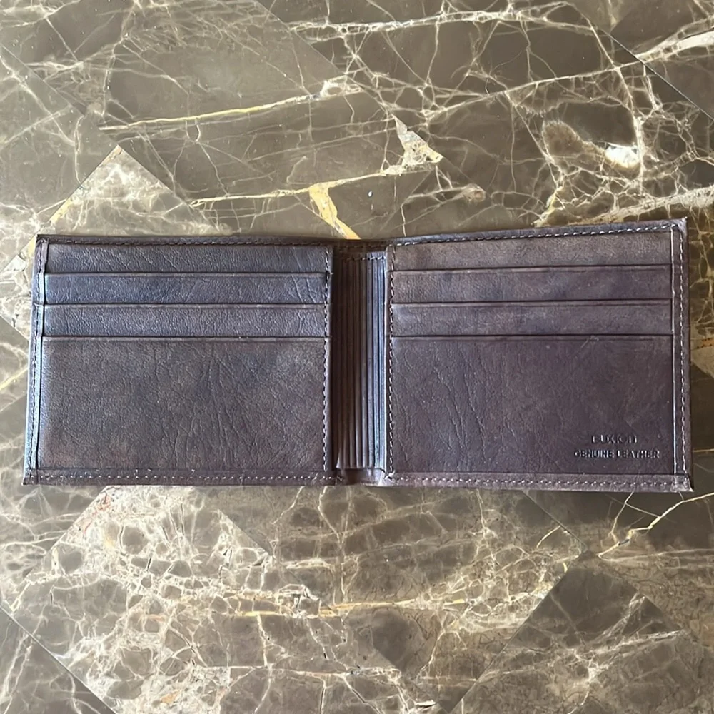 Dark brown Buxton wallet